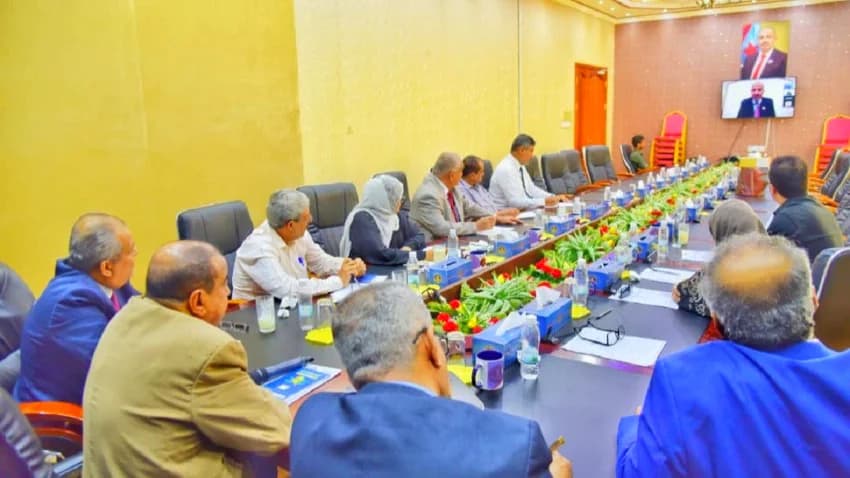 الانتقالي يهدد بالتصعيد ردا على احتجاجات 'الخدمات' واستهداف قياداته