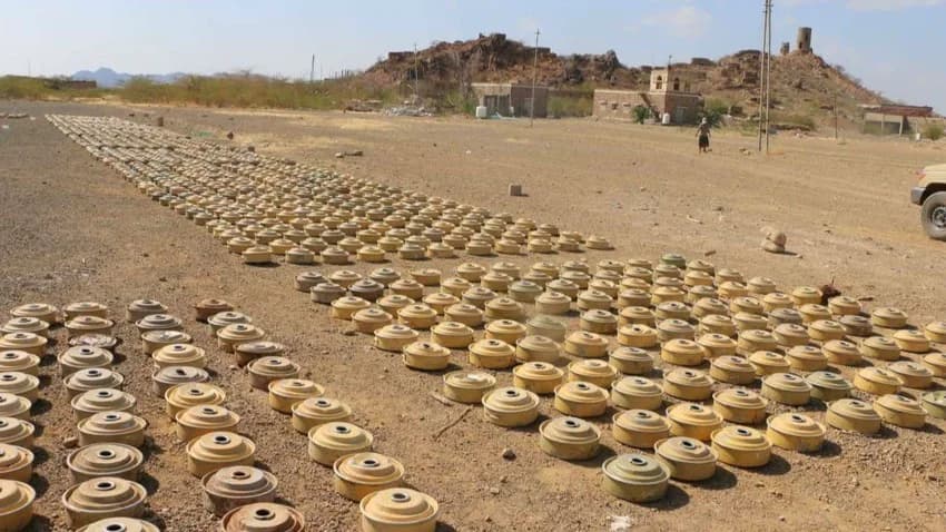 إتلاف 1200 لغم زرعتها مليشيا الحوثي في مدينتي تعز والحديدة