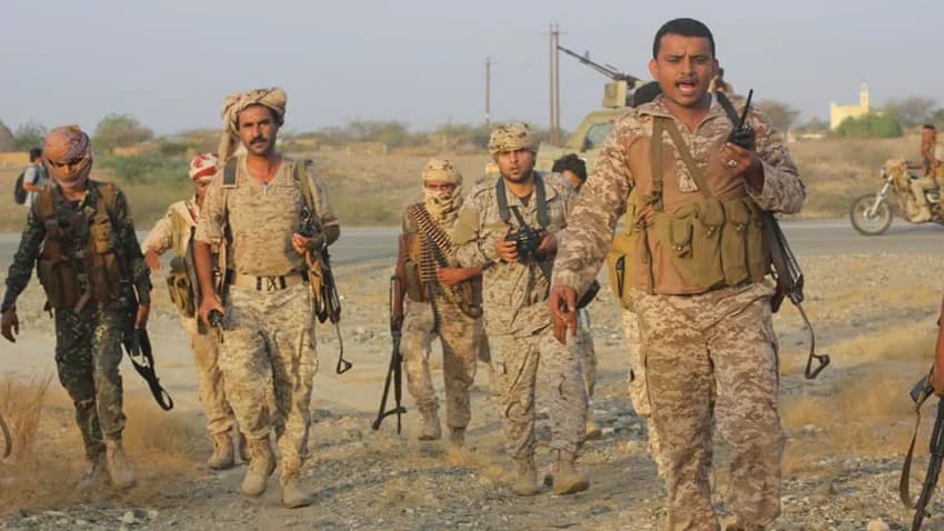 في هجوم مباغت.. الجيش يحقق تقدما متسارعا في جبهة حرض بحجة