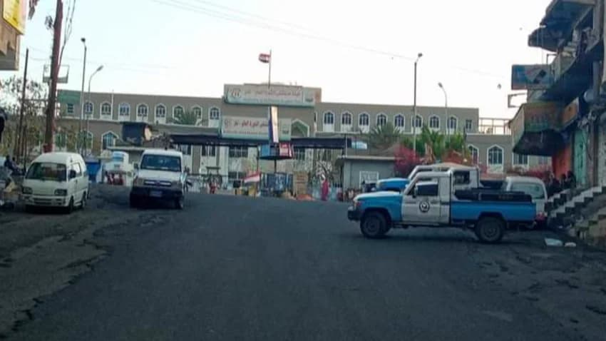 شرطة تعز تلقي القبض على عصابة مسلحة