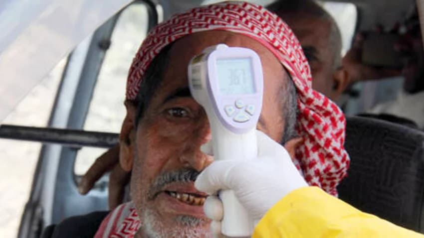 الحكومة تؤكد رفض مليشيا الحوثي استلام لقاح كورونا