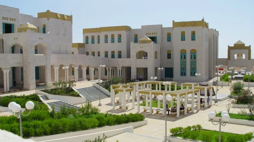 بعد تعليق كلي .. جامعة حضرموت تستأنف الدراسة في مختلف كلياتها