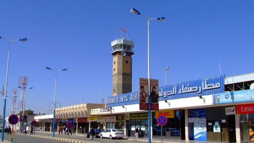 مليشيا الحوثي تستبعد كوارد مطار صنعاء وتستولي على ربع مليار دولار