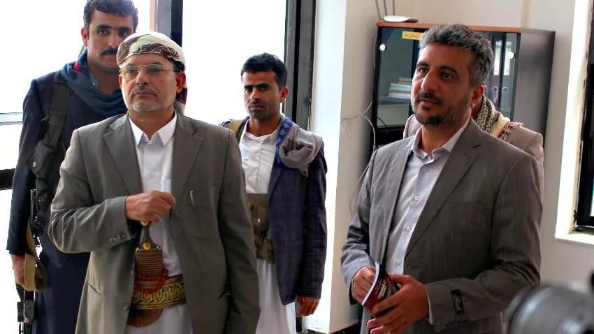 قيادي في مليشيا الحوثي يتحدث عن فساد مهول بين صفوف جماعته