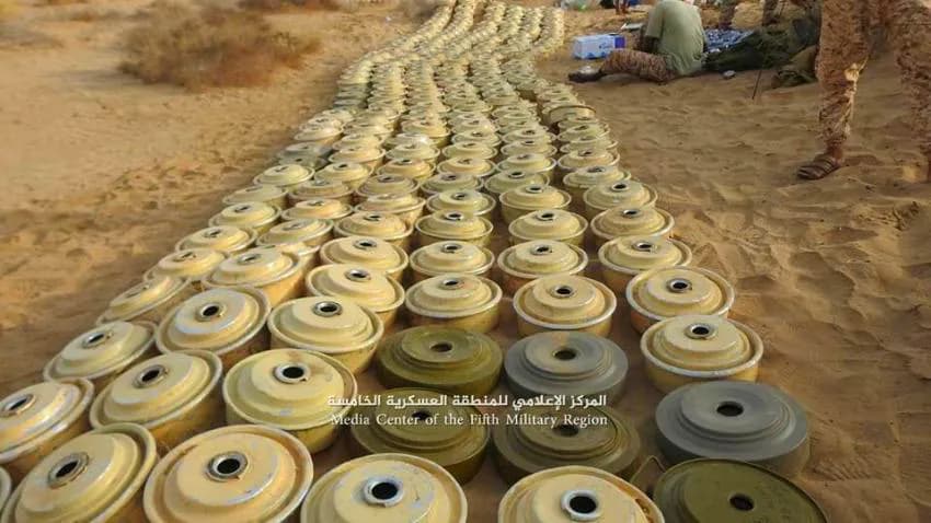 الفرق الهندسية تنتزع 5 آلاف لغم زرعتها مليشيا الحوثي في حجة