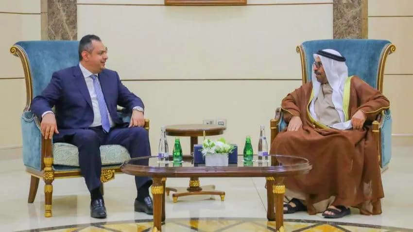 رئيس الحكومة يصل أبوظبي وافتتاح سجن سري في عدن