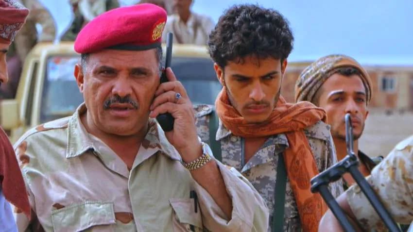 تعرض قائد محور تعز ورئيس العمليات لحادث مروري