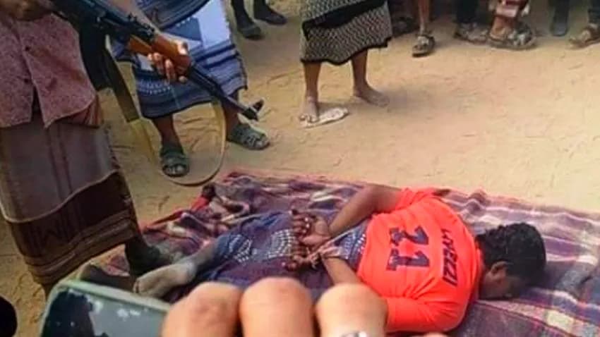 أمن أبين يتوعد بملاحقة المتورّطين بإعدام متهم ومسيرة غاضبة في شبوة