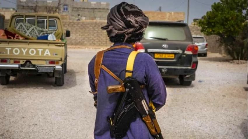 مواجهات قبلية مسلحة في شبوة على خلفية مقتل شقيق المحافظ السابق بن عديو