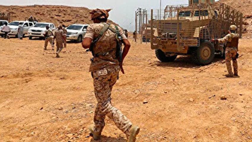 إصابة 3 جنود إثر اشتباكات مسلحة مع قبليين في شبوة