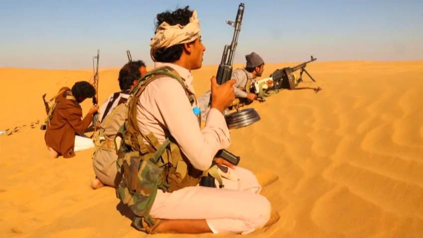تعزيزات كبيرة للمليشيا.. الجيش يصد هجوما للحوثيين في البلق الشرقي ويؤمّن مواقعه
