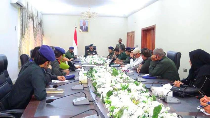 اللواء حيدان يلتقي قادة الداخلية في عدن ويعد بعمل مؤسسي