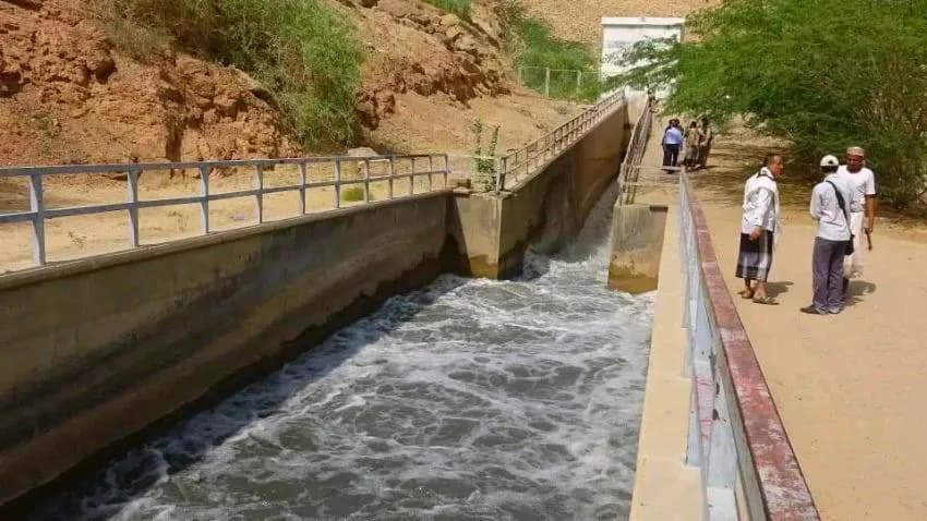 وفاة فتاتين غرقا في إحدى القنوات المائية بسد مأرب