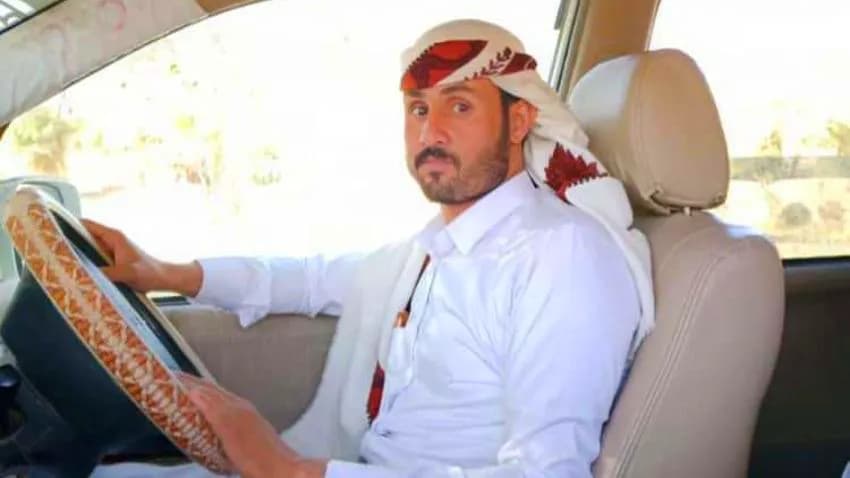عليه آثار تعذيب.. أسرة جندي تعثر على جثته في ثلاجة مستشفى عتق بشبوة
