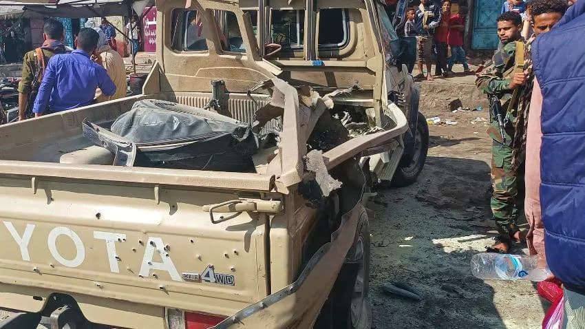 ارتفاع عدد ضحايا انفجار تعز إلى 4 مدنيين بينهم طفلة ووالدتها .. فيديو