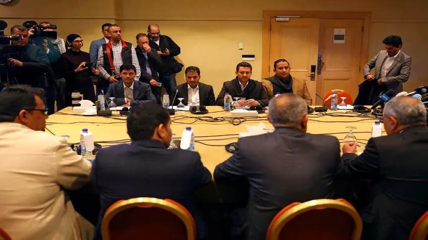 تشكيلة جديدة للفريق الحكومي المعني بالتفاوض مع مليشيا الحوثي