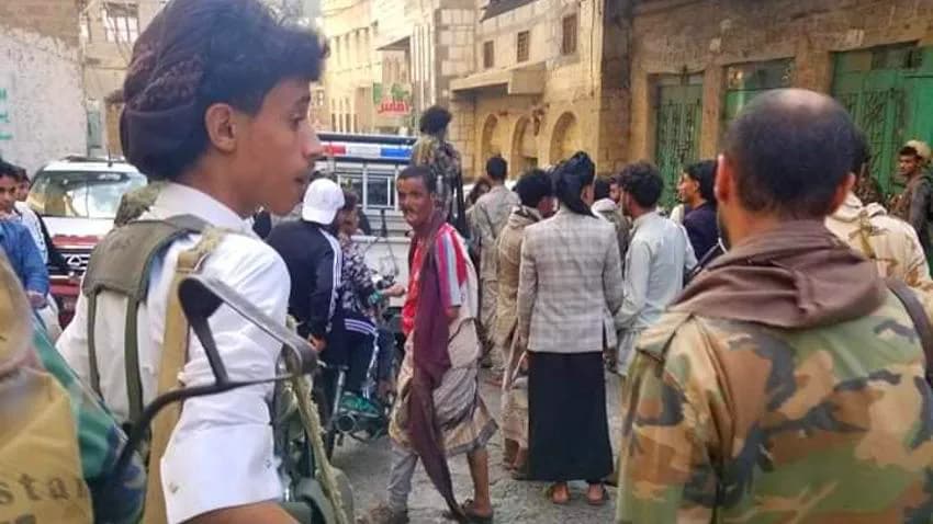 قتلى وجرحى باشتباكات بينية للحوثيين في إب وتشييع مهيب لرباب بدير في يريم