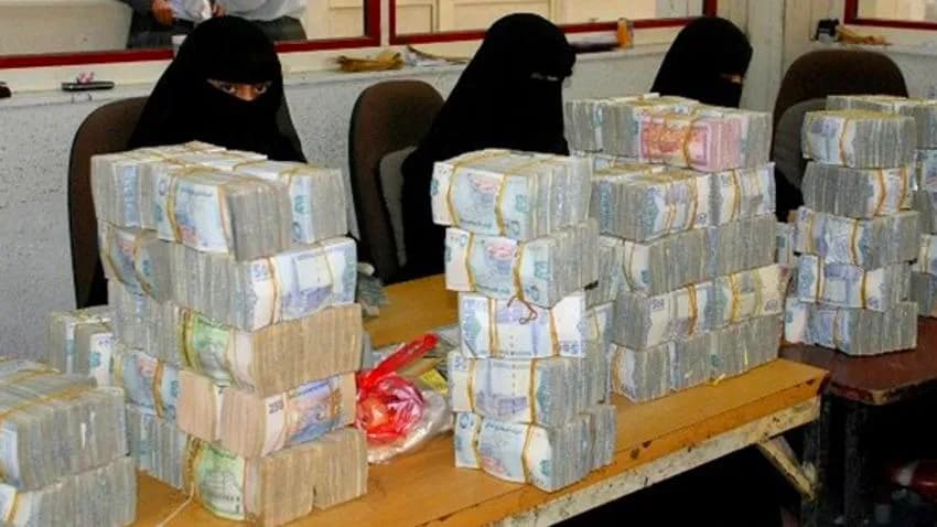 الحكومة تتعهد بإصلاح منظومة الاقتصاد وتحسين الموارد وسط توقف صادراتها النفطية