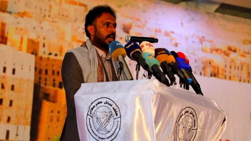 حلف قبائل حضرموت يتهم جهات حكومية بغض الطرف عن تواجد مليشيات في المحافظة
