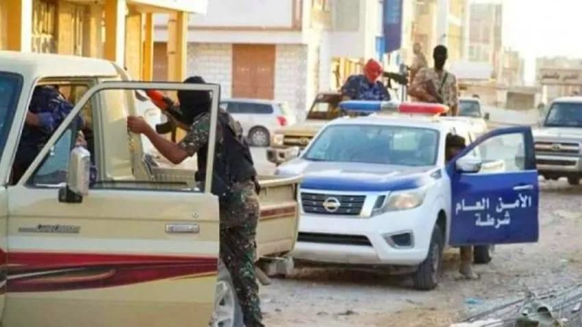 حضرموت.. الأجهزة الأمنية تلقي القبض على عصابتين مسلحتين
