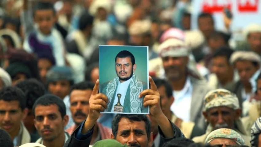 ابتزاز ما بعد الموت.. مليشيا الحوثي تستغل أوضاع عائلات قتلاها