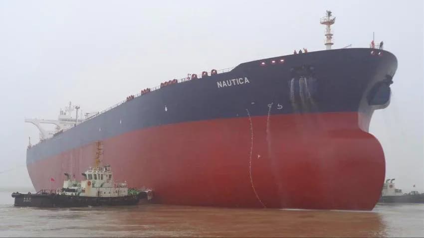 مسؤول سابق في صافر: الناقلة البديلة قنبلة موقوتة
