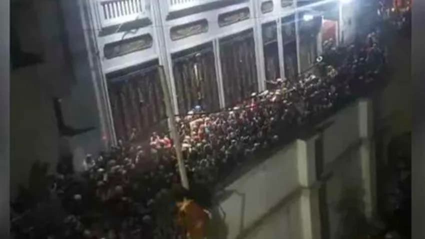 ارتفاع عدد ضحايا حادثة التدافع في صنعاء إلى 78 حالة وفاة
