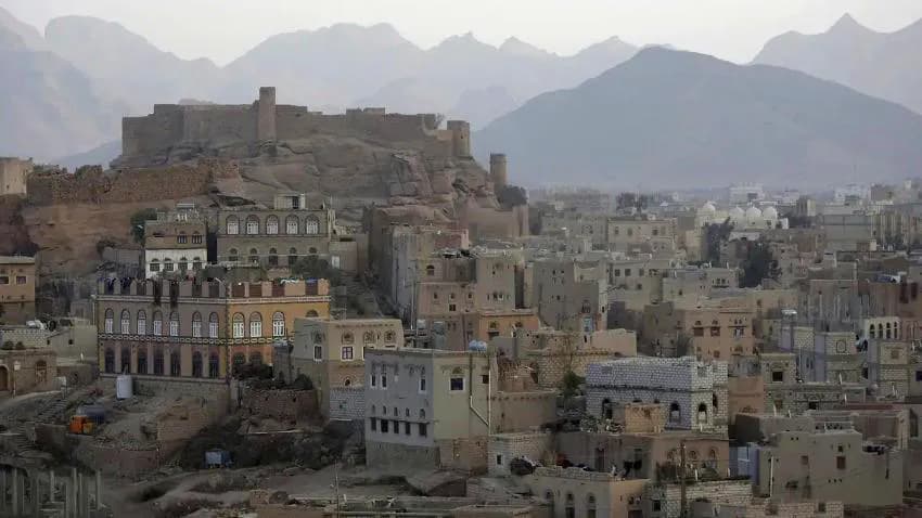 مصرع الجاني.. مقتل أربعة مصلين بقنبلة داخل مسجد في البيضاء