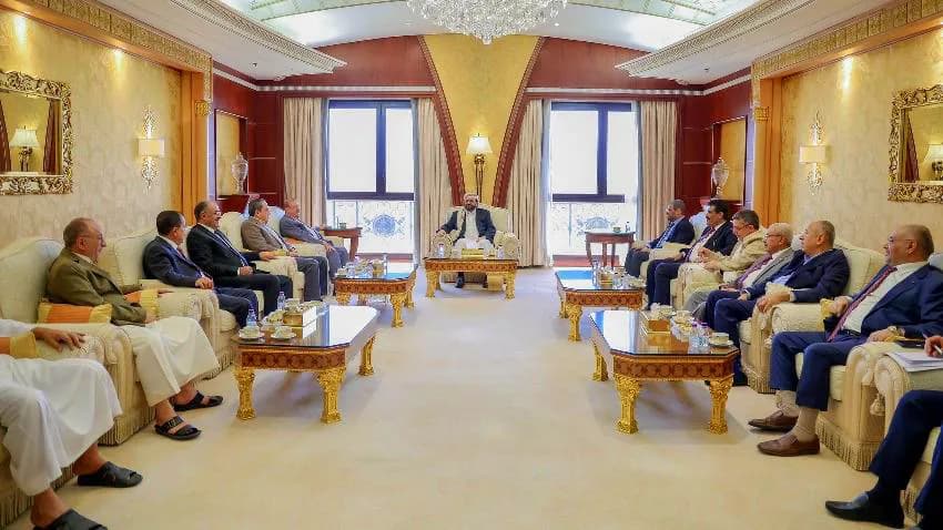 العرادة يلتقي رئاسة البرلمان والكتل النيابية