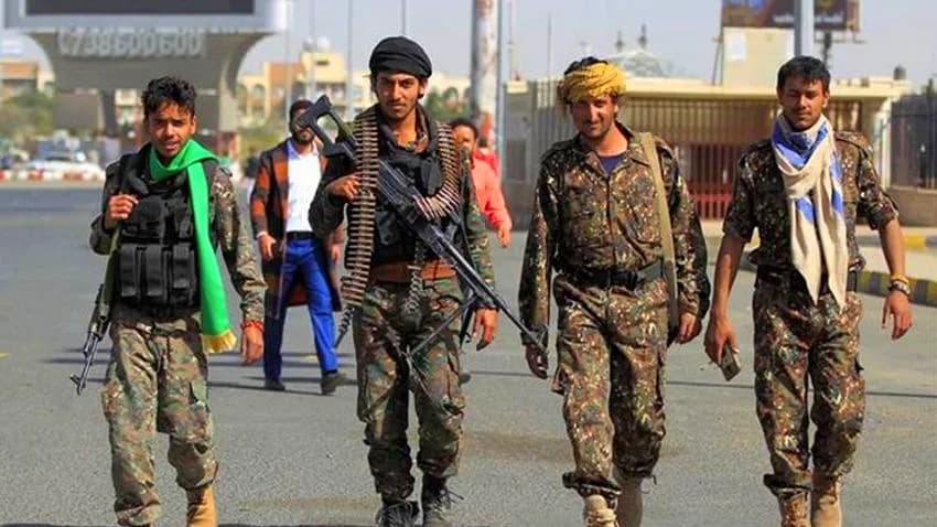 على أيدي مليشيا الحوثي.. الشبكة اليمنية تفيد بمقتل صراف في صنعاء أمام أطفاله