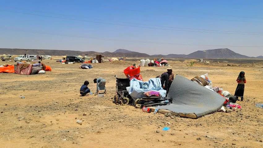 مقتل طفلة وإصابة آخر بانفجار مقذوف في مخيم السويداء بمأرب