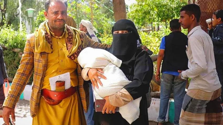 وسط حملات تضليل ممنهجة وتراجع نسبة اللقاحات.. الحصبة يعاود الانتشار في اليمن