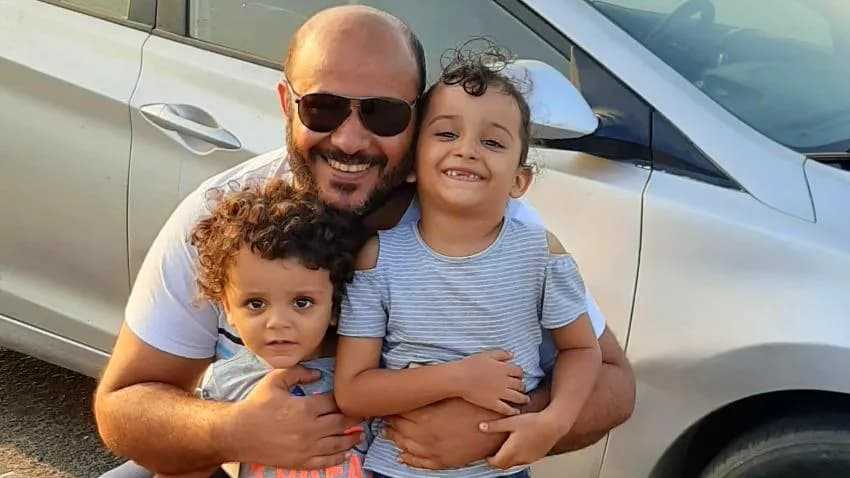 إب.. مليشيا الحوثي تهدد ناشط إعلامي باستهداف أولاده وأقاربه