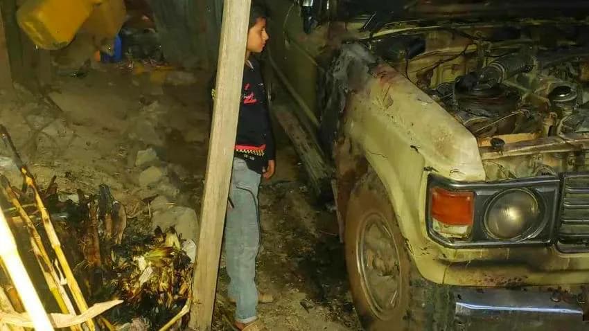 إب.. مجهولون يحرقون سيارة مواطن مغترب في السعودية