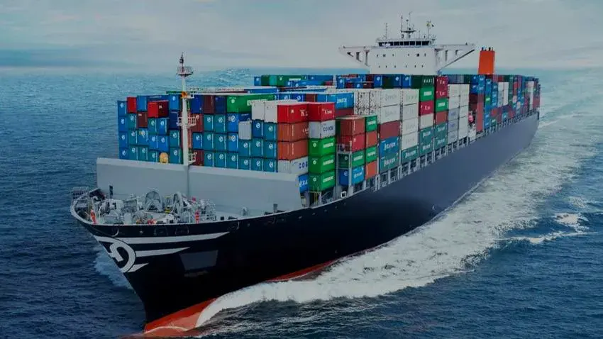 بسبب-توترات-حرب-الاحتلال-على-غزة-ارتفاع-تكاليف-الشحن-التجاري-الى-اليمن-بنسبة-300