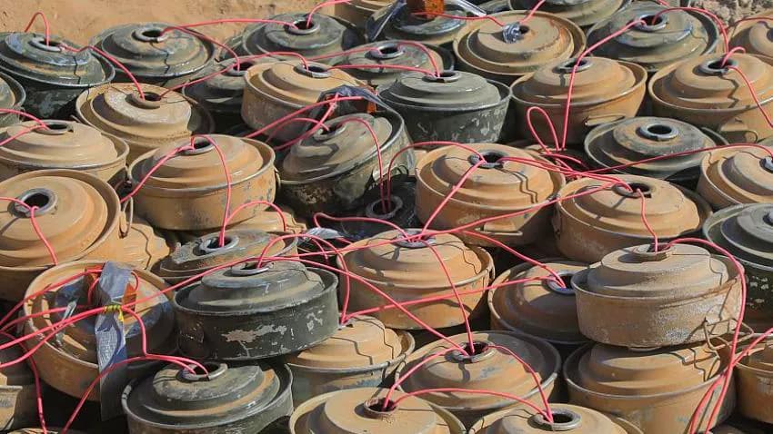 إتلاف 289 لغما وعبوة ناسفة زرعتها مليشيا الحوثي في شبوة ومأرب