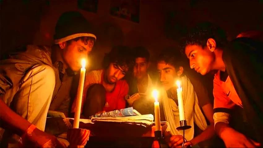هل تنجح جهود الحكومة في تحسين خدمة الكهرباء مع حلول شهر رمضان؟