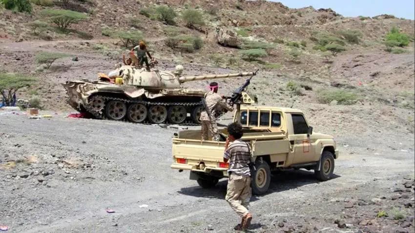 مقتل 11 جندياً إثر هجوم للحوثيين على مواقع الجيش في لحج