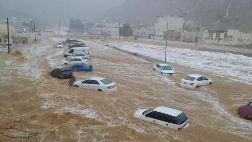 مركز التنبؤات الجوية يحذر من موجة حر شديدة وأمطار رعدية