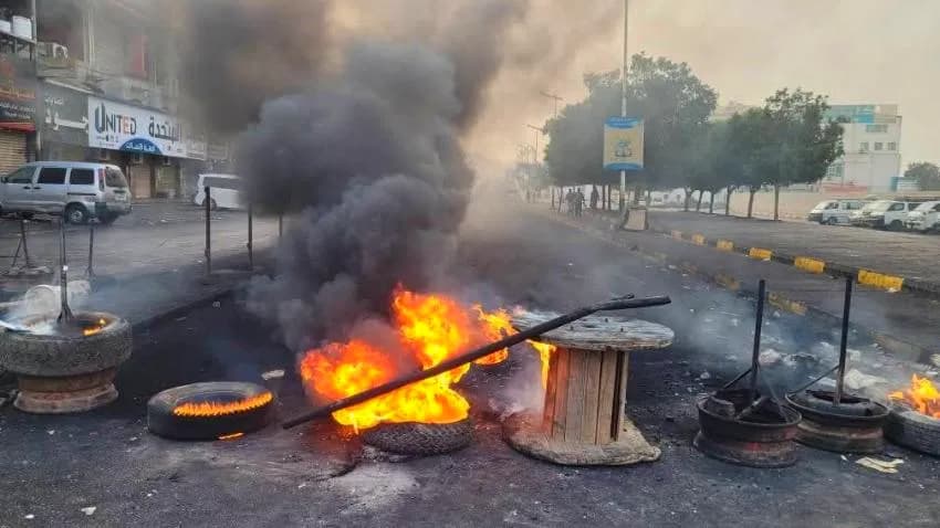 اللجنة الأمنية في حضرموت تنفي سقوط ضحايا خلال الاحتجاجات وتدعو للتهدئة وتحذر من مخطط للفوضى