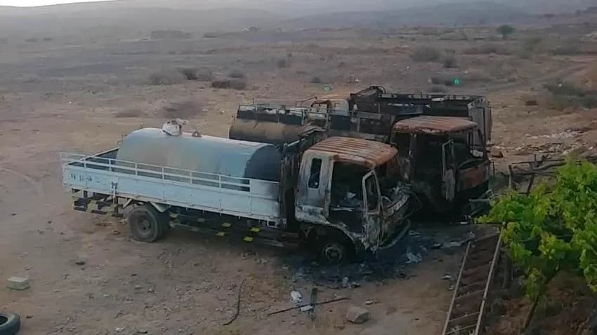 هدم وحرائق وتهجير قسري.. مليشيا الحوثي تحول إحدى مديريات عمران إلى ساحة ثأر دموي