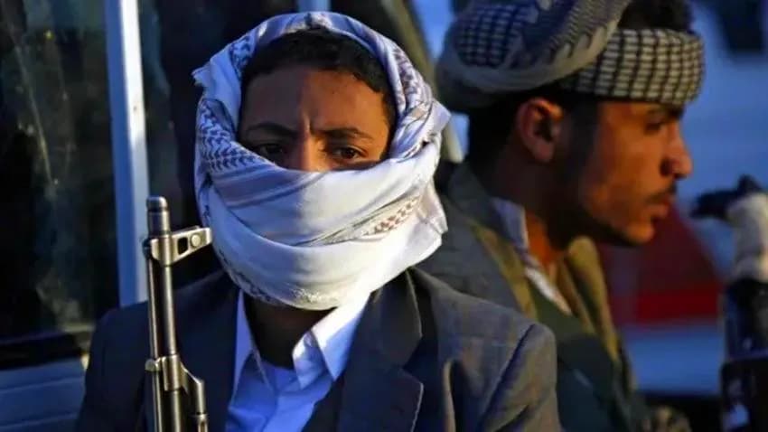 مصادر حقوقية: الحوثيون صعّدوا الاعتقالات خلال يوليو وشملت مسؤولين محليين ونقابيين في تعز