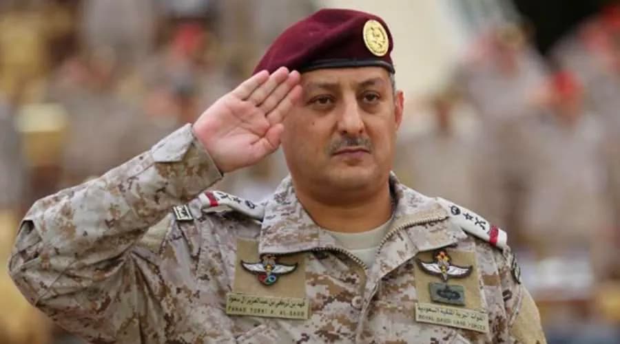 السعودية تعلن إقالة قائد قوات التحالف في اليمن فهد بن تركي بتهم الفساد