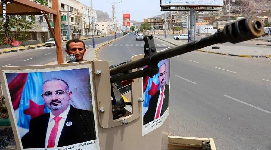 عدن.. اشتباكات بين قوات الانتقالي وحراسة منزل الرئيس الأسبق علي سالم البيض
