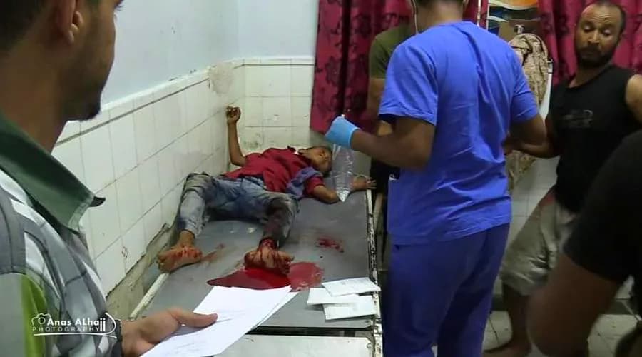أطباء بلا حدود: ١٦ مصابا بينهم نساء وأطفال بقصف على أحياء سكنية في تعز