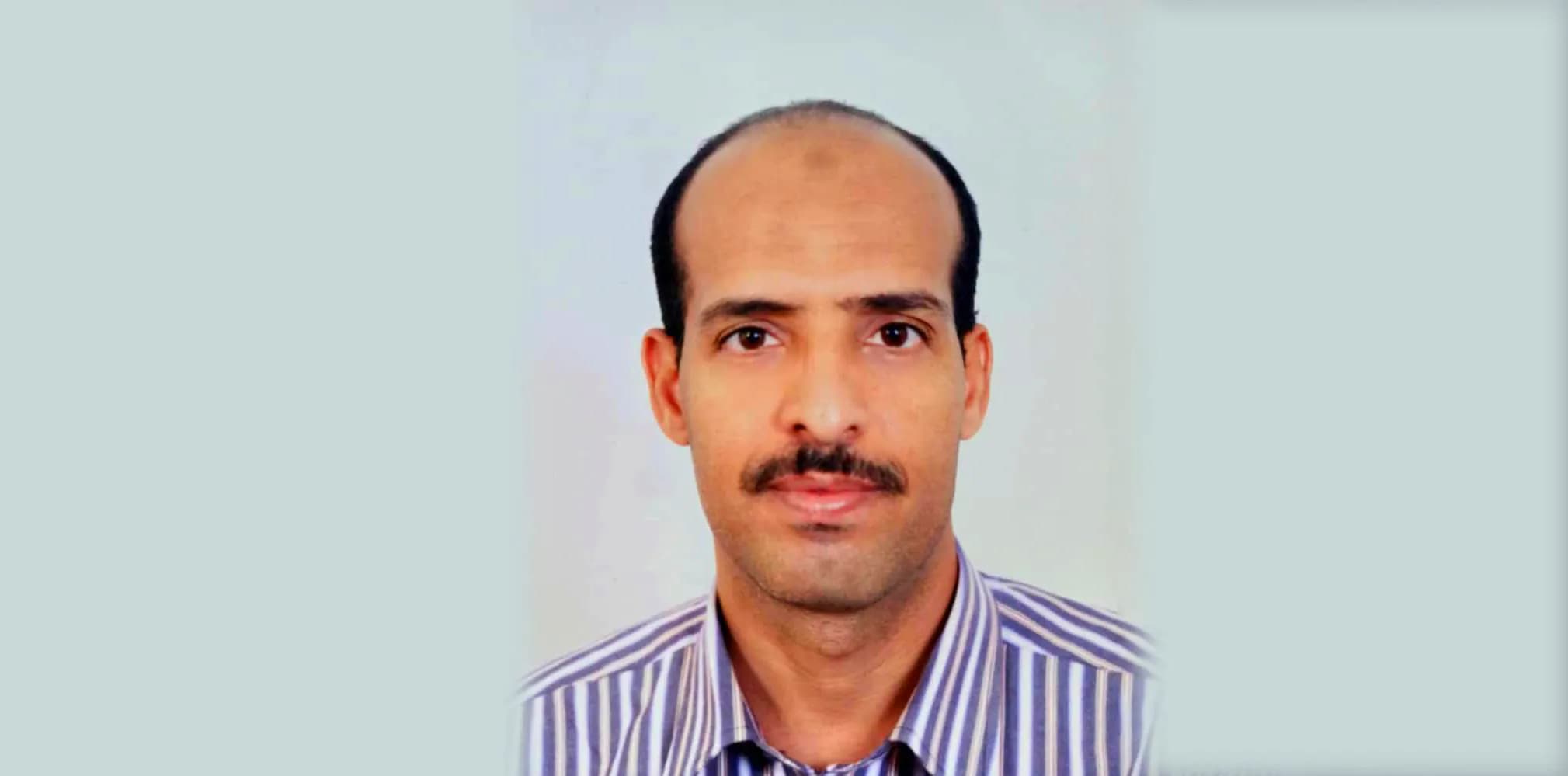 قوات الانتقالي بعدن تنقل أكاديميا إلى الإمارات بعد تعذيبه وفقدانه حاسة النطق