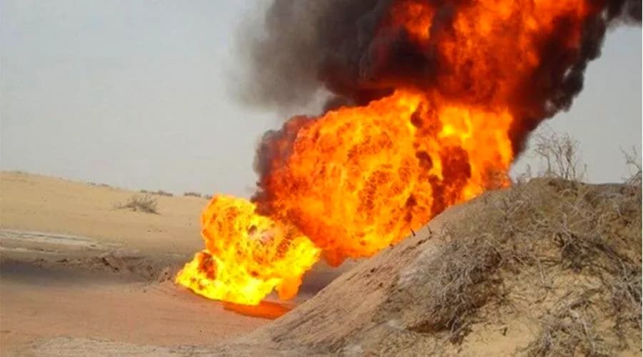مسلحون مجهولون يفجرون خط أنبوب النفط في شبوة