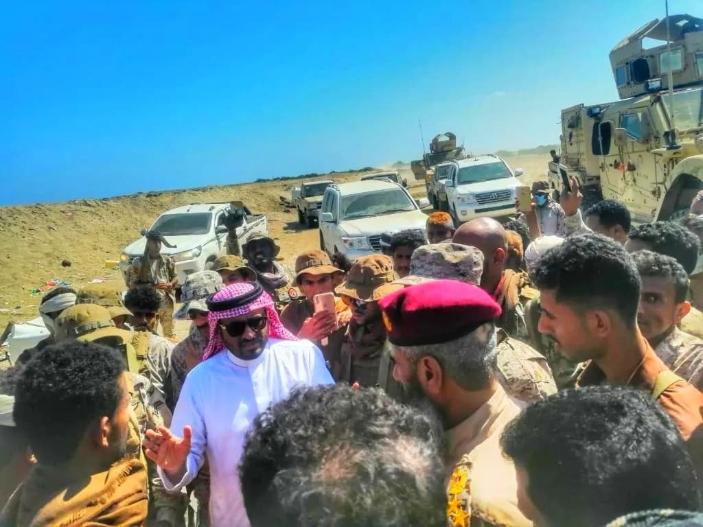 الانتقالي يرفض تسليم المقار الحكومية في أبين والسعودية تطلب من الجيش مواصلة الانسحاب