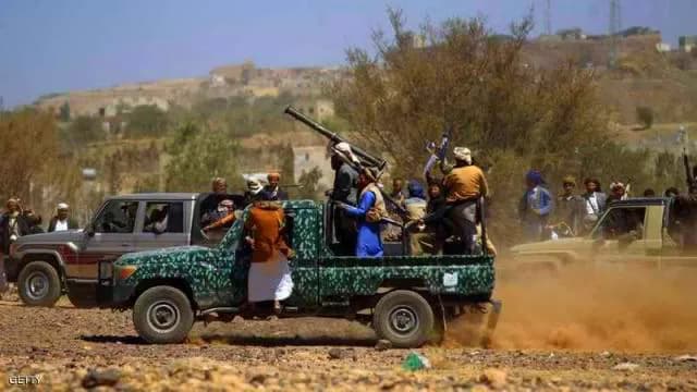 مليشيا الحوثي تحاصر منطقة الحيمة بتعز