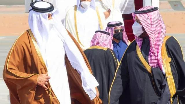 الأحزاب السياسية ترحب بالمصالحة الخليجية وتأمل أن تنعكس على الأزمة اليمنية